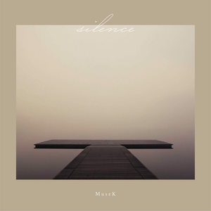 尻美女老师的屄毛
